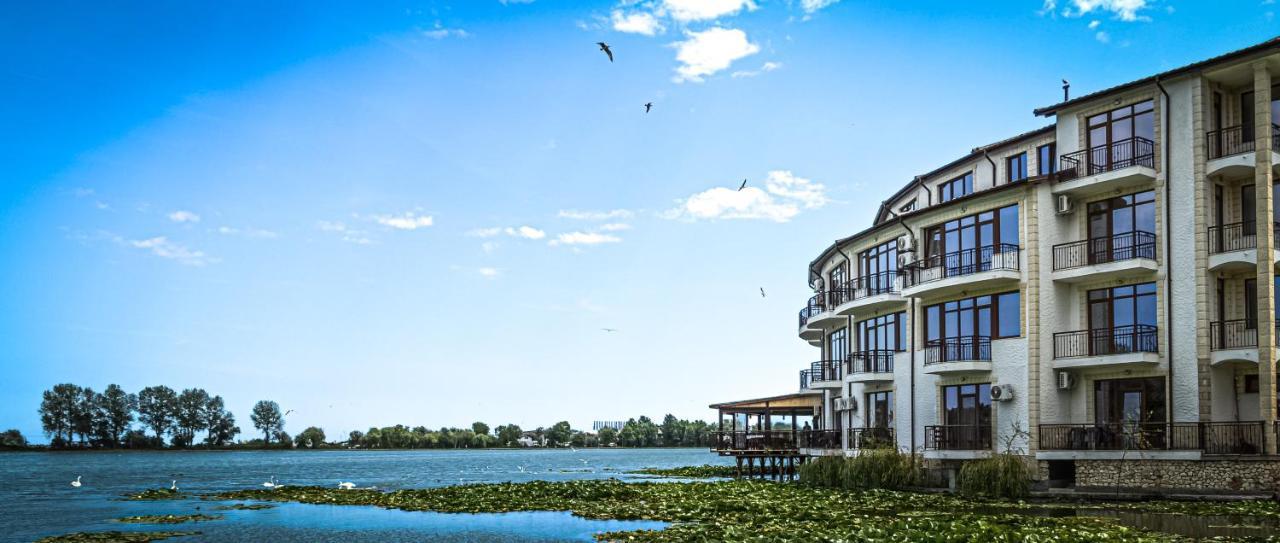 Hotel Insula Нептун Екстериор снимка