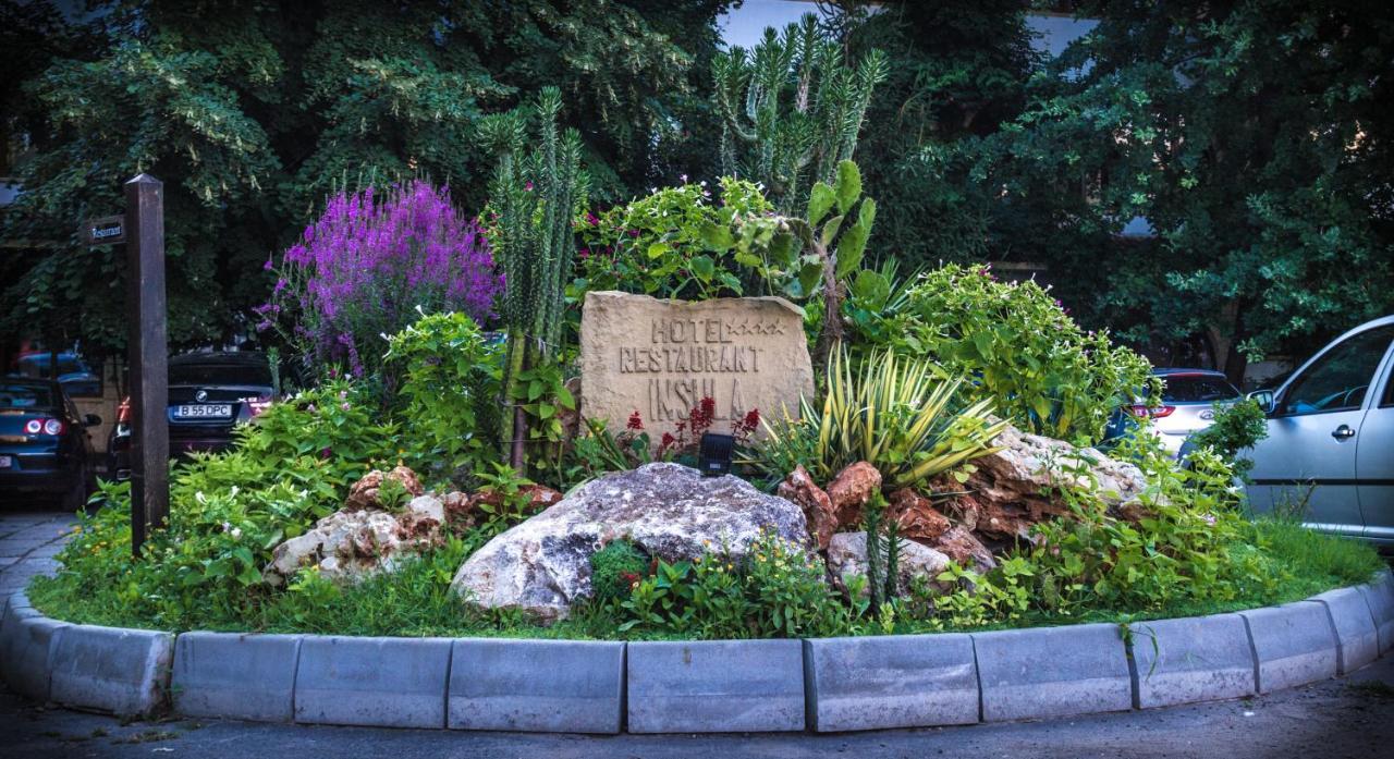 Hotel Insula Нептун Екстериор снимка