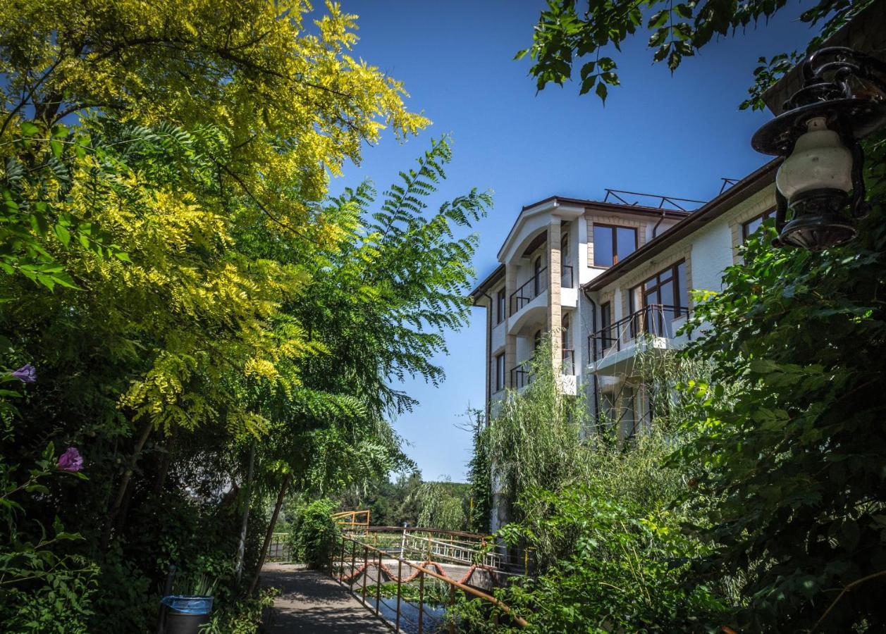 Hotel Insula Нептун Екстериор снимка