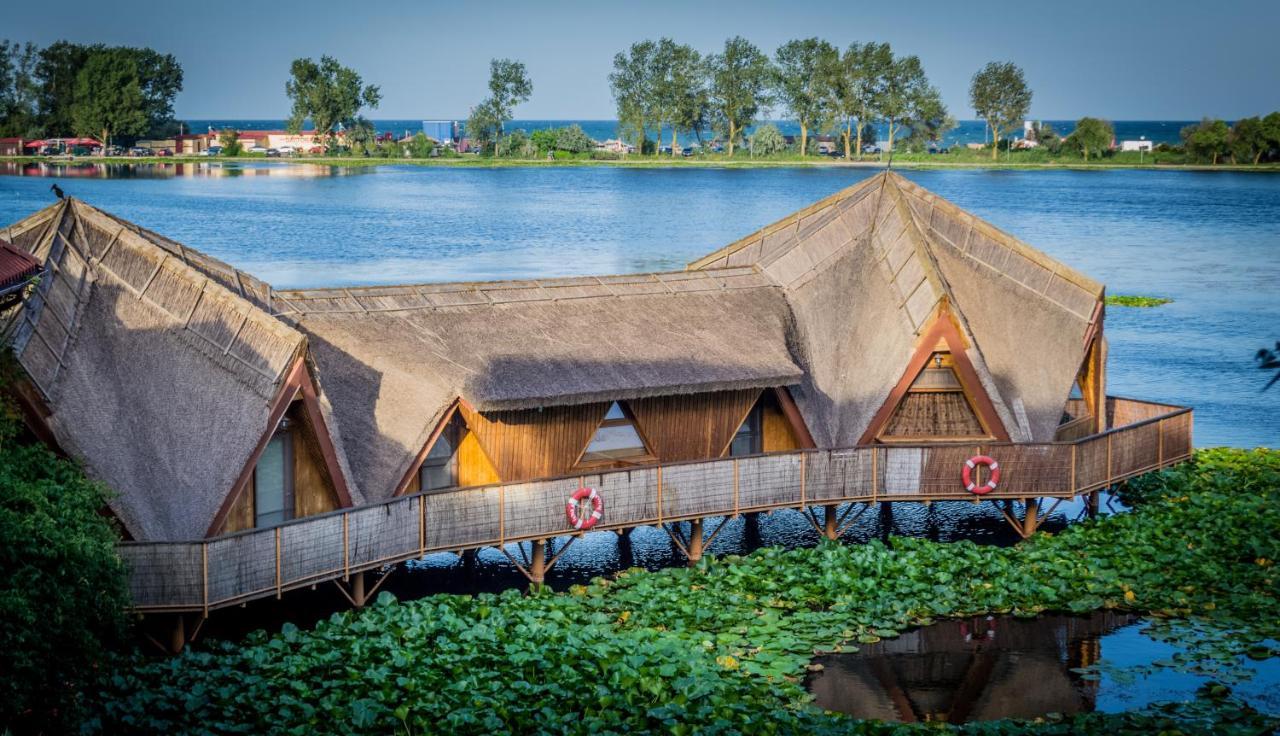 Hotel Insula Нептун Екстериор снимка